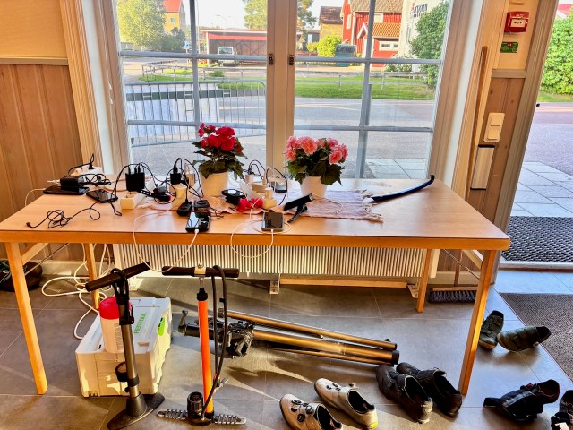 A nicely decorated charging station at Leksand control